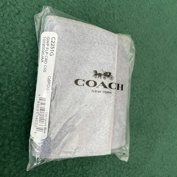 Coach Flip Card Case - Picture 12 of 13